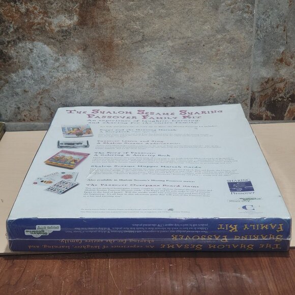 The Shalom Sesame Sharing Passover Family Kit Sealed - Picture 5 of 11